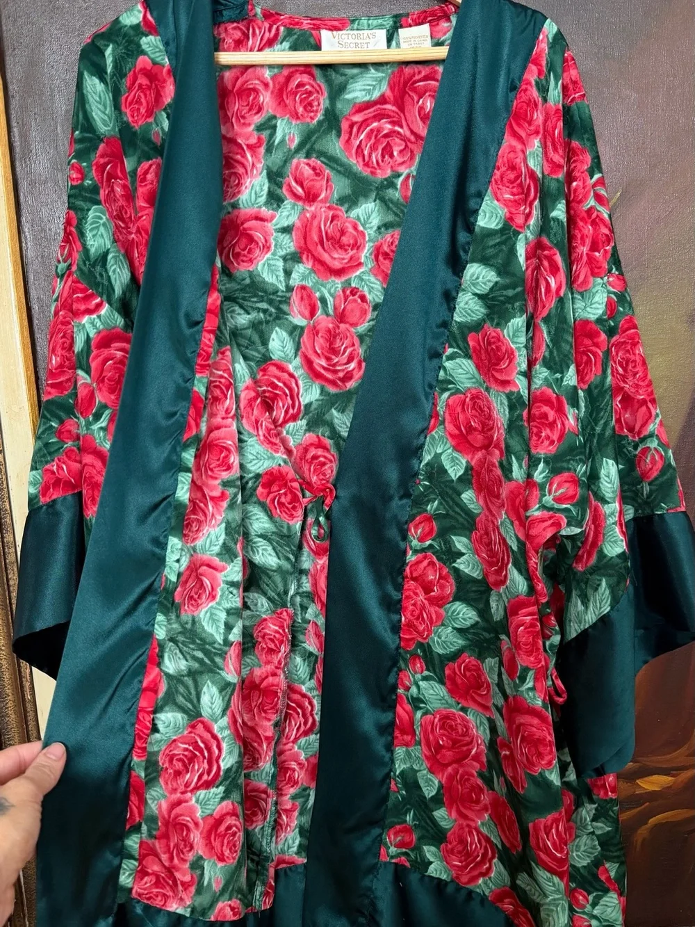 1980s vintage Victoria's Secret Green Satin Kimono Robe with Red Rose Print